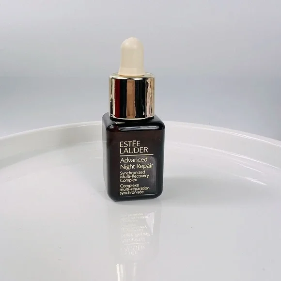 Estée Lauder 6 Piece Set "Treats To Glow" (2 Full Sizes) NIB - Picture 9 of 12